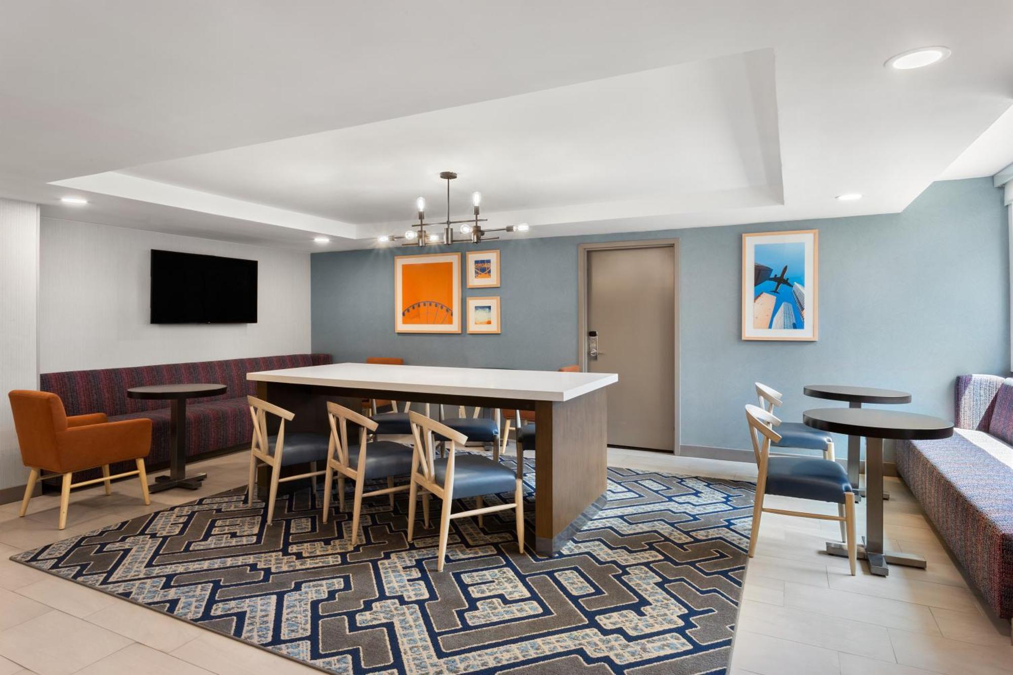 Holiday Inn Express Atlanta Airport - North, An Ihg Hotel College Park Exterior photo