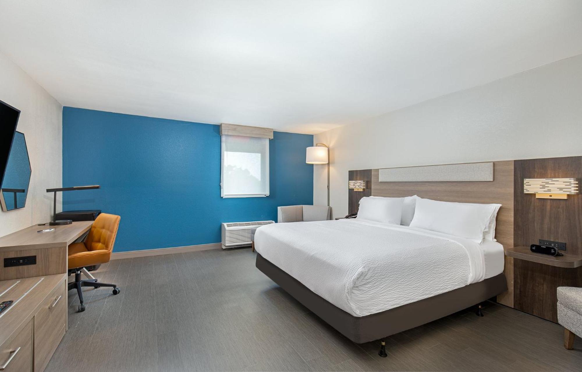 Holiday Inn Express Atlanta Airport - North, An Ihg Hotel College Park Exterior photo