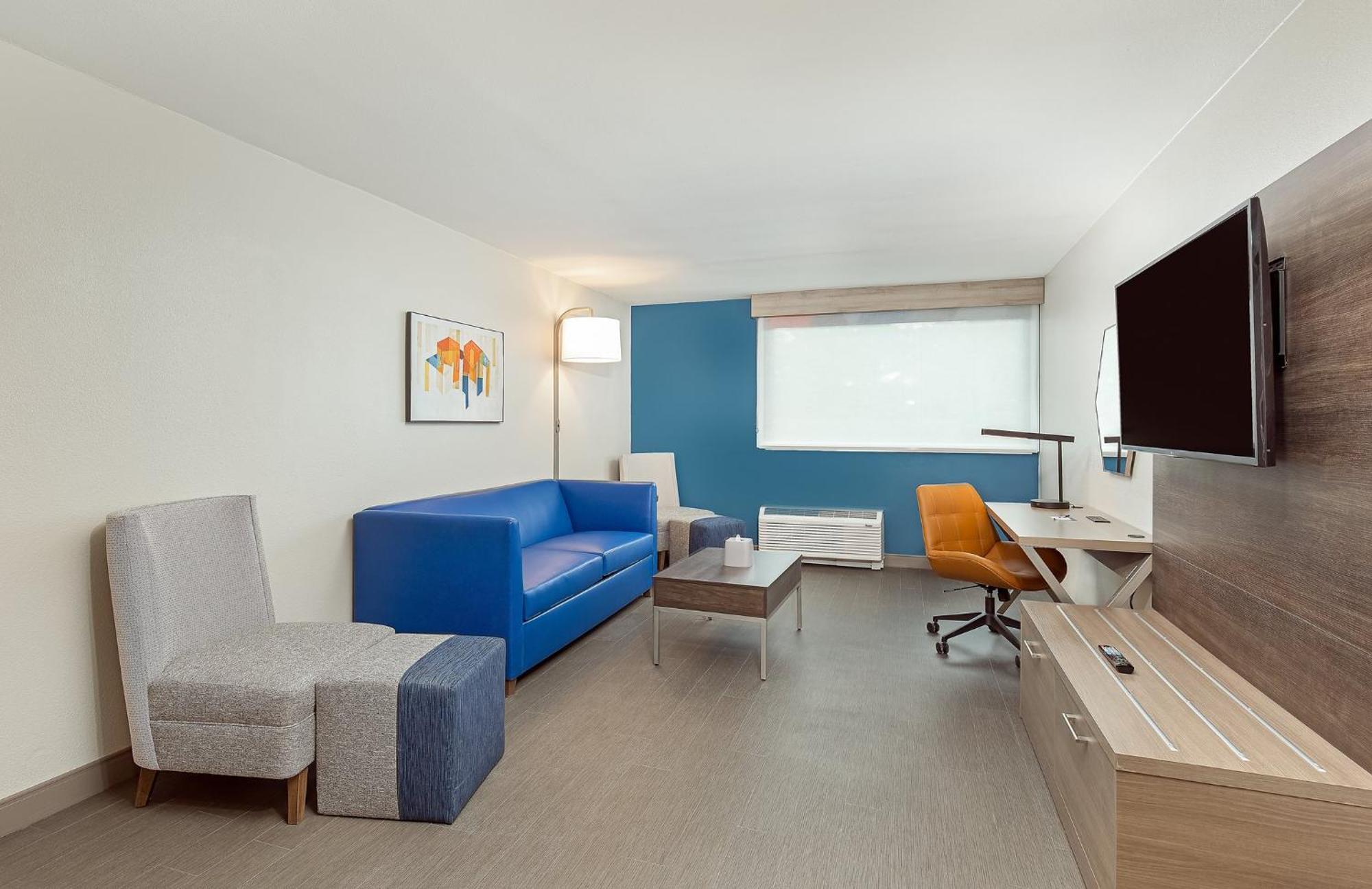 Holiday Inn Express Atlanta Airport - North, An Ihg Hotel College Park Exterior photo