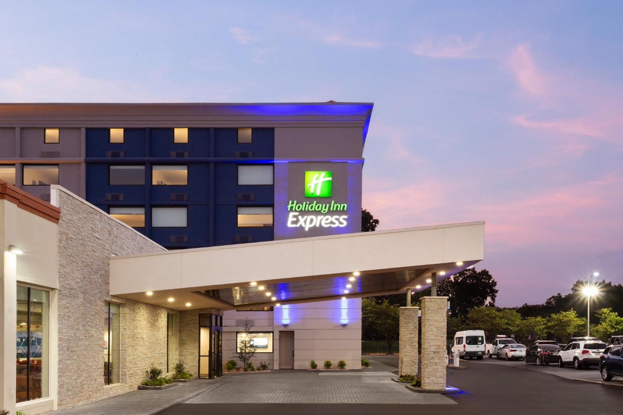 Holiday Inn Express Atlanta Airport - North, An Ihg Hotel College Park Exterior photo